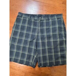 Callaway Golf Shorts Mens 40 Grey Plaid Performance Flat Front Polyester